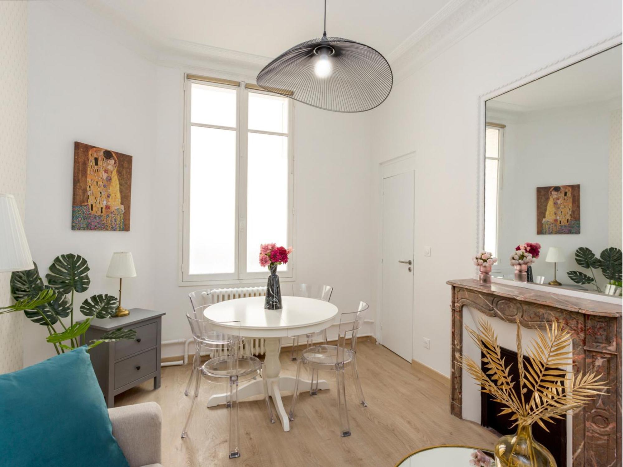 Cozy Apartment - Champs Elysees - Wagram ปารีส ภายนอก รูปภาพ